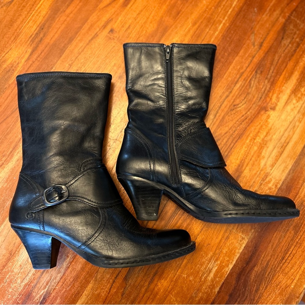 born women leather boots 8.5 black